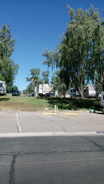 Rv Park - Riverside Resort Лафлин Екстериор снимка