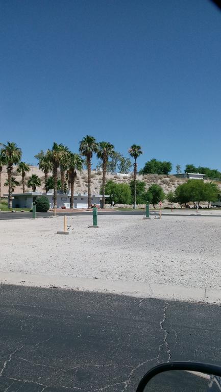 Rv Park - Riverside Resort Лафлин Екстериор снимка